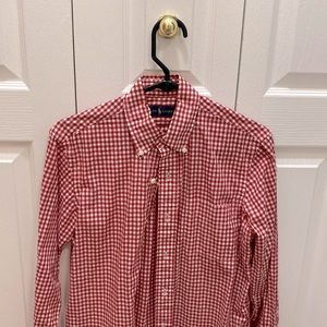 Rarely worn Ralph Lauren button down. No imperfections.